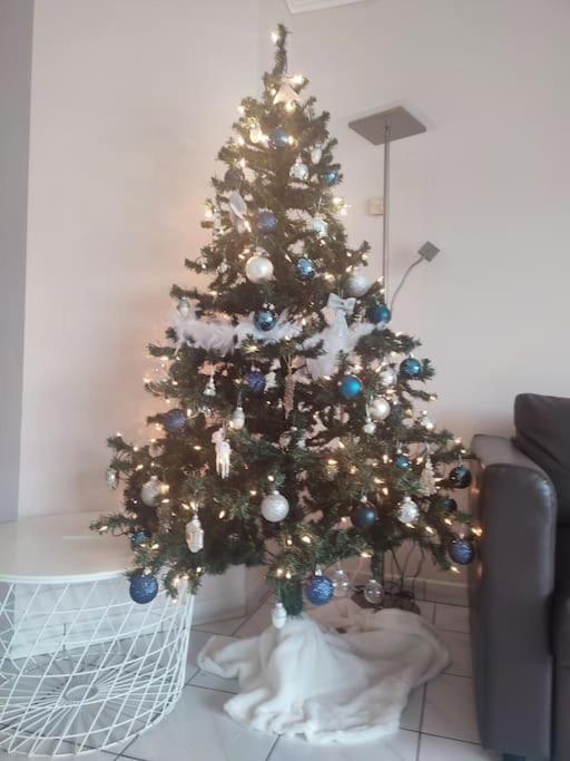 4-Persoons Appartement Met Een Mooi Uitzicht 德帕内 外观 照片