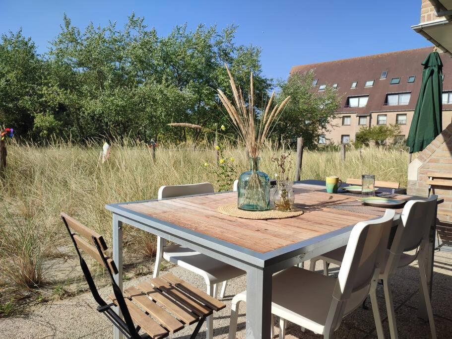 4-Persoons Appartement Met Een Mooi Uitzicht 德帕内 外观 照片