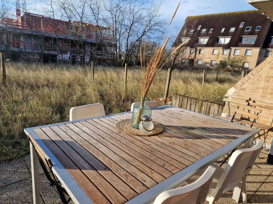 4-Persoons Appartement Met Een Mooi Uitzicht 德帕内 外观 照片